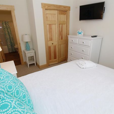 Whalebone Ocean Cottages By Kees Vacations ナグス・ヘッド エクステリア 写真