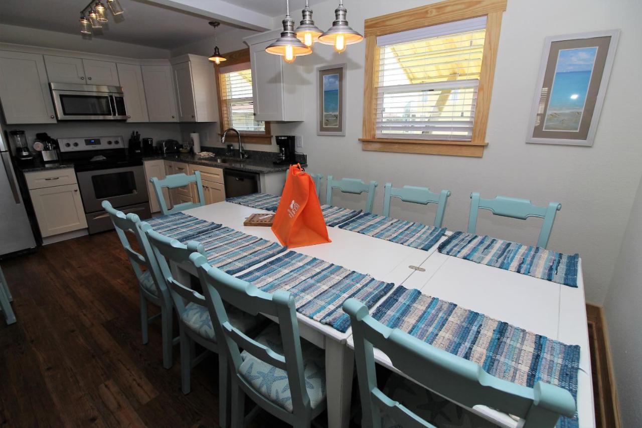 Whalebone Ocean Cottages By Kees Vacations ナグス・ヘッド エクステリア 写真