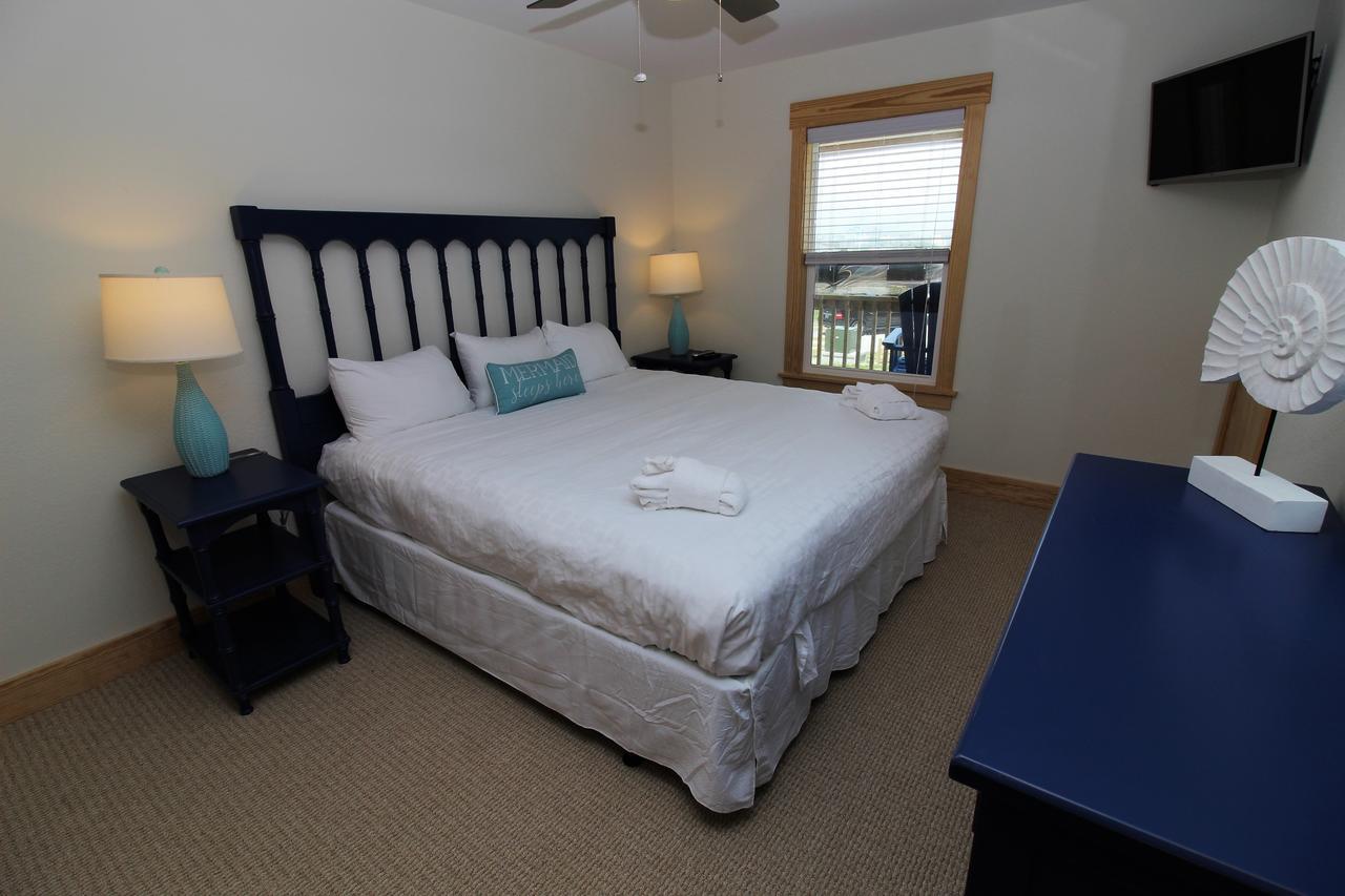 Whalebone Ocean Cottages By Kees Vacations ナグス・ヘッド エクステリア 写真