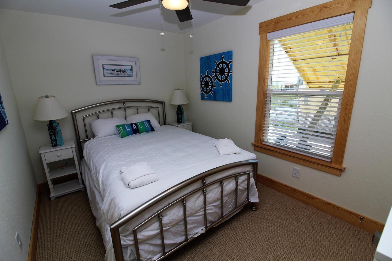 Whalebone Ocean Cottages By Kees Vacations ナグス・ヘッド エクステリア 写真