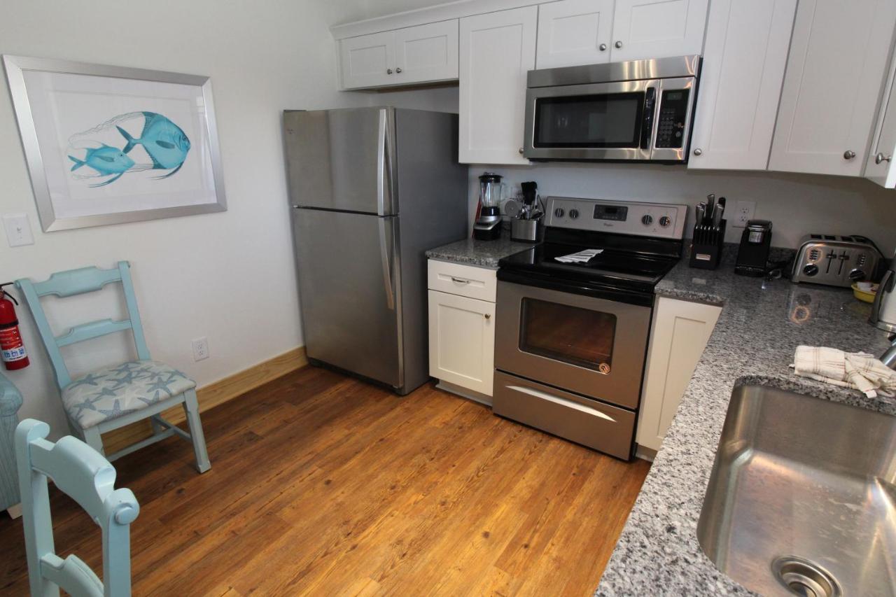 Whalebone Ocean Cottages By Kees Vacations ナグス・ヘッド エクステリア 写真